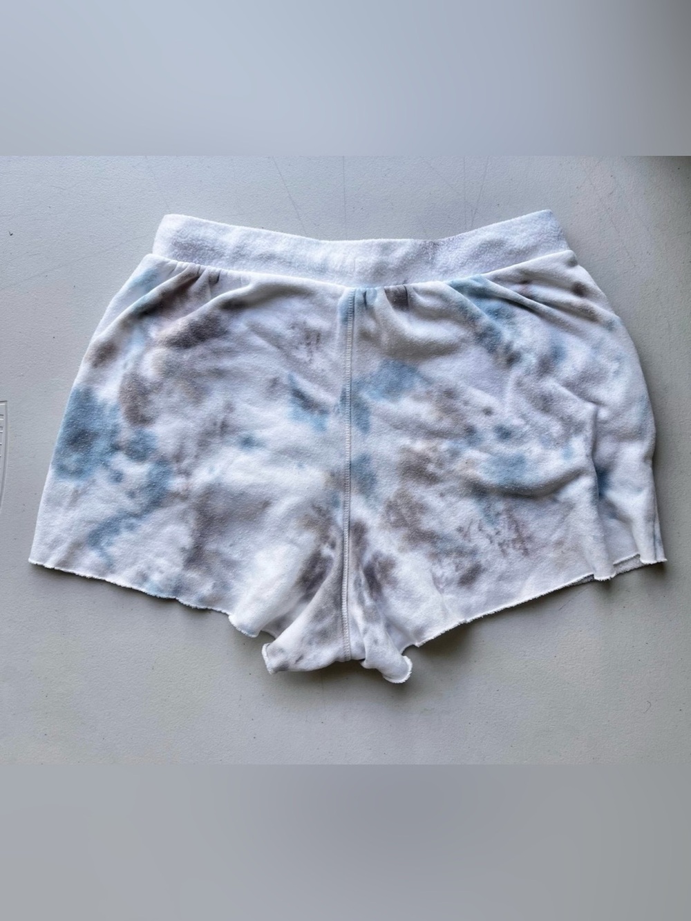 Free People Kelly Washed Ocean Tie Dye Fleece Shorts Size Medium. - Picture 6 of 6